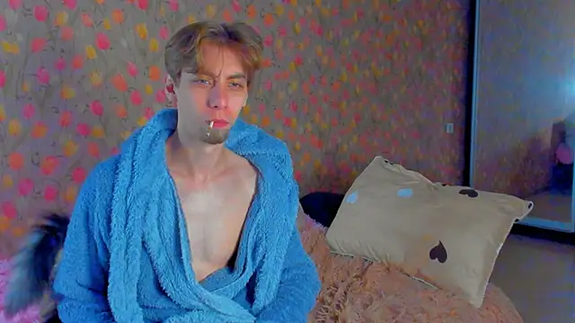 Exxxry online show from 1, 12, 2025