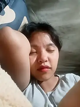 Pretty-haert online show from 14, 12, 2025