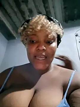 EverythingNIce1 online show from 7, 2, 2026