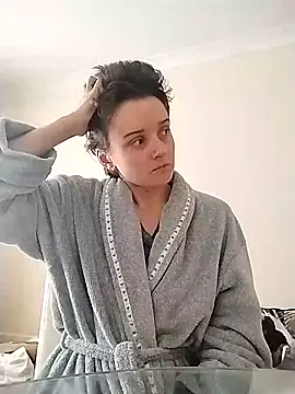 Amy01112 online show from 17, 4, 2026