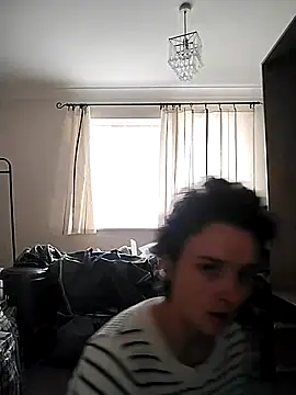 Amy01112 online show from 11, 5, 2026