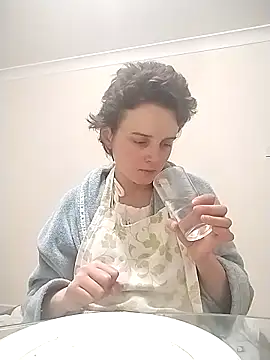 Amy01112 online show from 27, 4, 2026