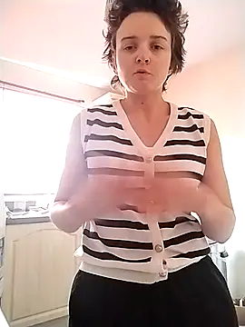 Amy01112 online show from 12, 5, 2026