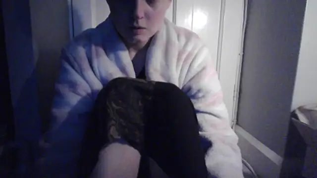 Snapshot of Amy01112 chatting on 17, 12, 2025 Amy01112 online show from 17, 12, 2025