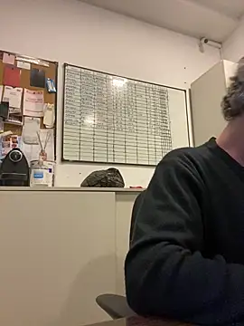 Petebulimia online show from 11, 6, 2026