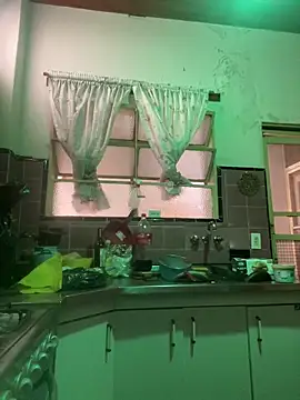 Petebulimia online show from 6, 3, 2026