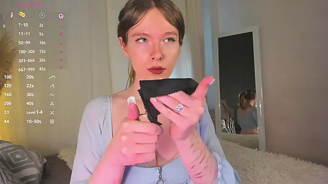 AnGee  online show from 13, 4, 2026