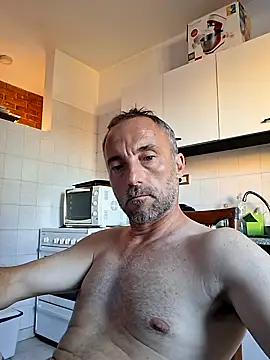 Snapshot of marianyco chatting on 3, 12, 2025 marianyco online show from 3, 12, 2025