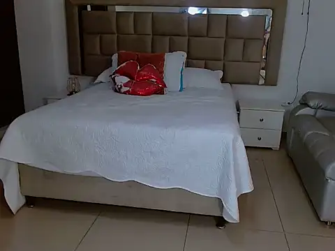 Samathahottxxxx online show from 8, 1, 2026