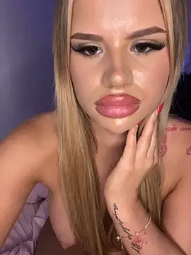 Danielaa 2005 online show from 25, 2, 2026
