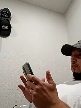 Snapshot of Lalin2323 chatting on 11, 2, 2026 Lalin2323 online show from 11, 2, 2026