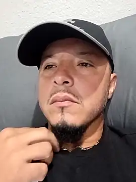 Snapshot of Lalin2323 chatting on 14, 2, 2026 Lalin2323 online show from 14, 2, 2026