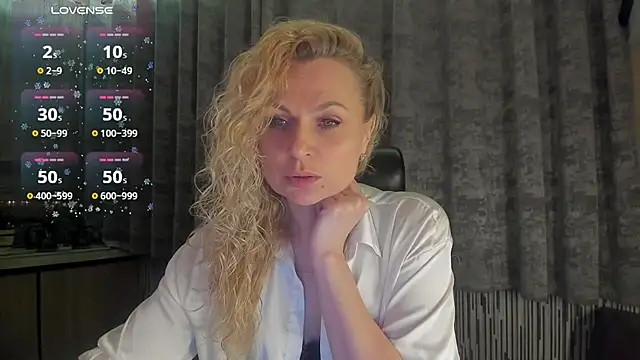 LanaLight x online show from 15, 4, 2026