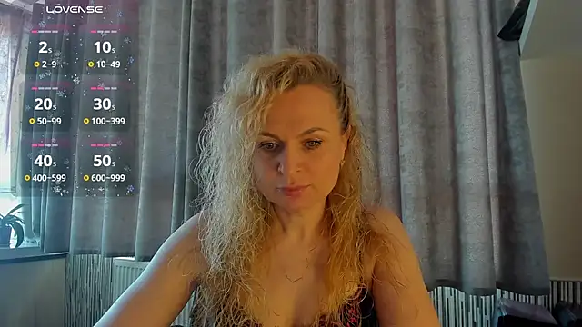LanaLight x online show from 6, 5, 2026
