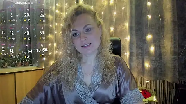 LanaLight x online show from 5, 1, 2026