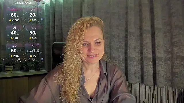 LanaLight x online show from 5, 4, 2026