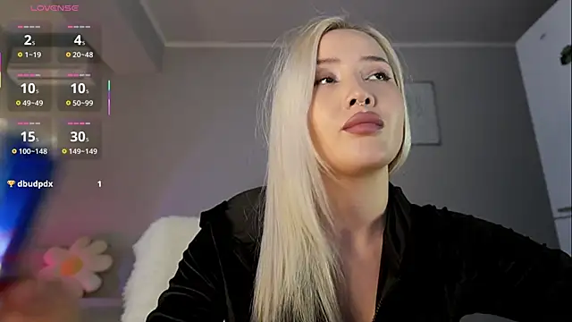 yoursecretloveee online show from 10, 3, 2026