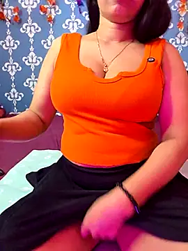 Hot-Haney77 online show from 6, 1, 2026