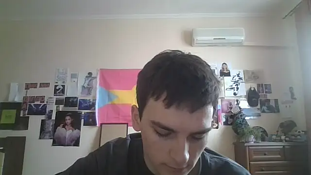 leo cutie online show from 14, 2, 2026