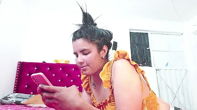 lucy devil23 online show from 6, 1, 2026