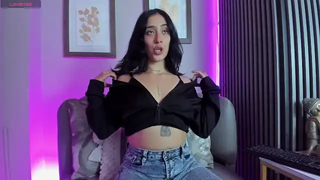 Ariana collinss online show from 27, 3, 2026