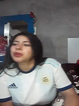 Estefanny Lolyy online show from 8, 7, 2026