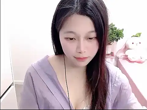 Snapshot of youyou-66 chatting on 12, 1, 2026 youyou-66 online show from 12, 1, 2026