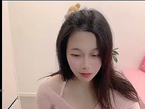 Snapshot of youyou-66 chatting on 22, 12, 2025 youyou-66 online show from 22, 12, 2025