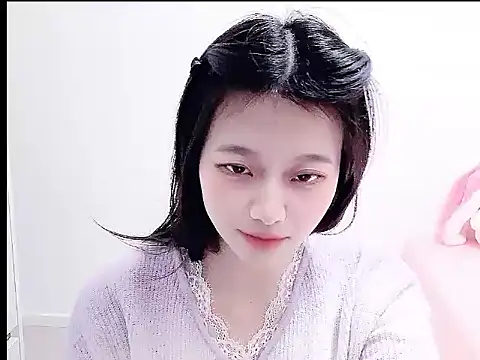 Snapshot of youyou-66 chatting on 17, 12, 2025 youyou-66 online show from 17, 12, 2025