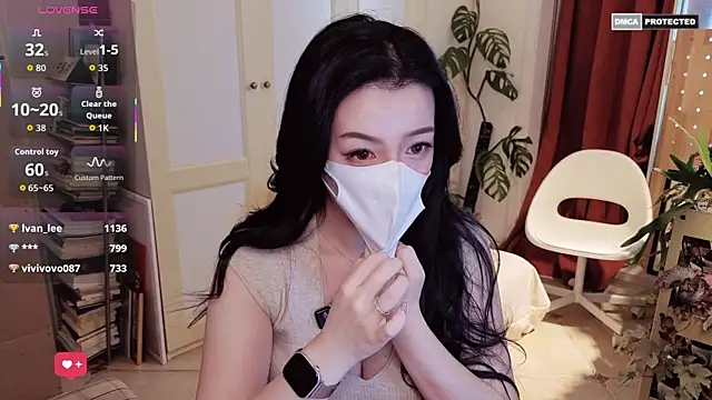 nayomi 34f online show from 4, 4, 2026