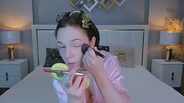 YONA WINK online show from 11, 2, 2026