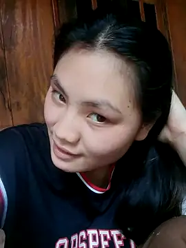 Hilary-123 online show from 4, 4, 2026