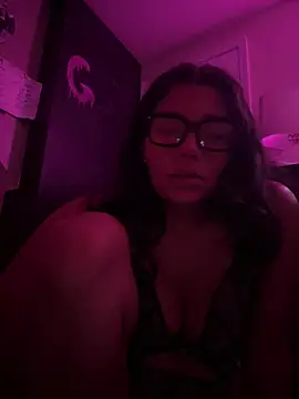 lunabellaX0 online show from 16, 7, 2026