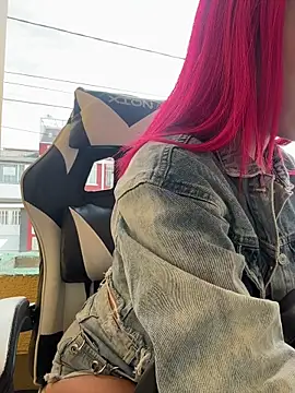 Scarlett firee online show from 19, 12, 2025