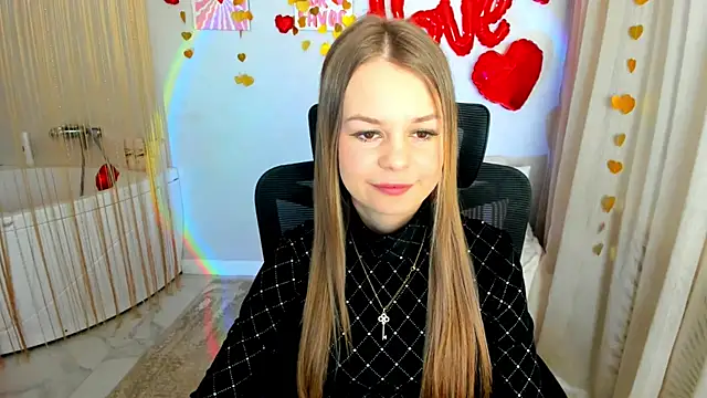 Snapshot of MidnighteAura chatting on 6, 2, 2026 MidnighteAura online show from 6, 2, 2026