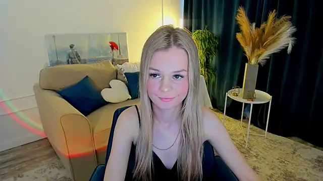 MidnighteAura online show from 13, 5, 2026