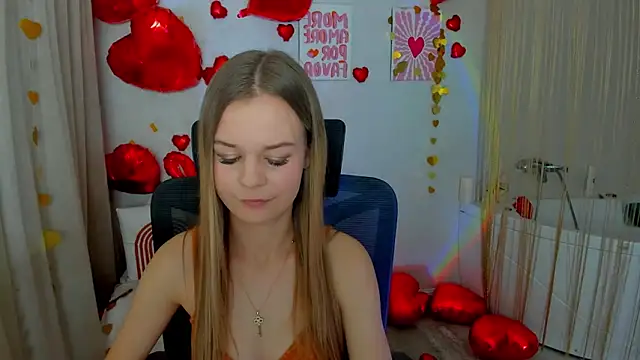 Snapshot of MidnighteAura chatting on 2, 2, 2026 MidnighteAura online show from 2, 2, 2026