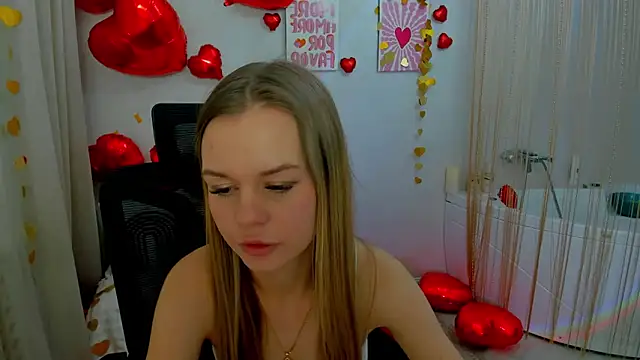 Snapshot of MidnighteAura chatting on 3, 2, 2026 MidnighteAura online show from 3, 2, 2026