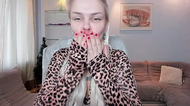 KamillaJei online show from 5, 12, 2025