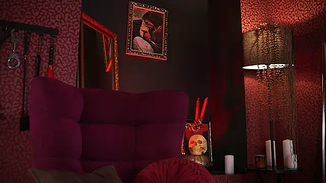 Roxa Lana online show from 17, 7, 2026