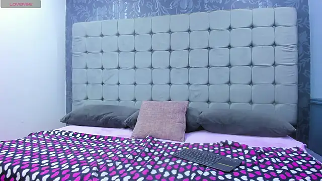 Messy Karol  online show from 16, 12, 2025