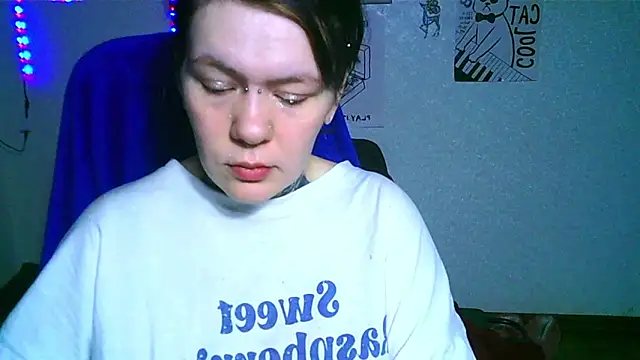 Snapshot of Brbrwioioufkj chatting on 4, 12, 2025 Brbrwioioufkj online show from 4, 12, 2025