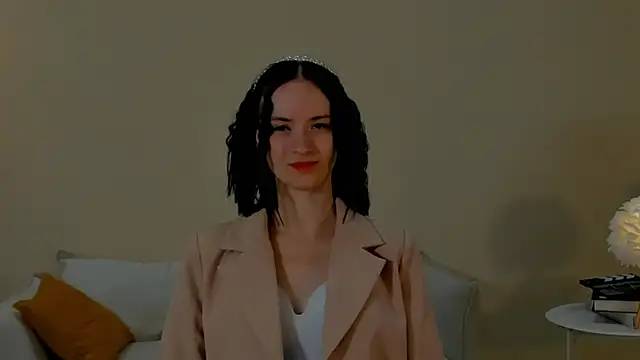 LeonilaNed online show from 2, 12, 2025