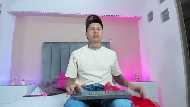 kaylaa sex online show from 15, 1, 2026