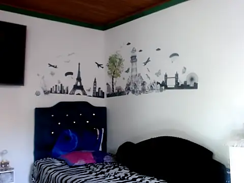 MisNicol online show from 17, 12, 2025