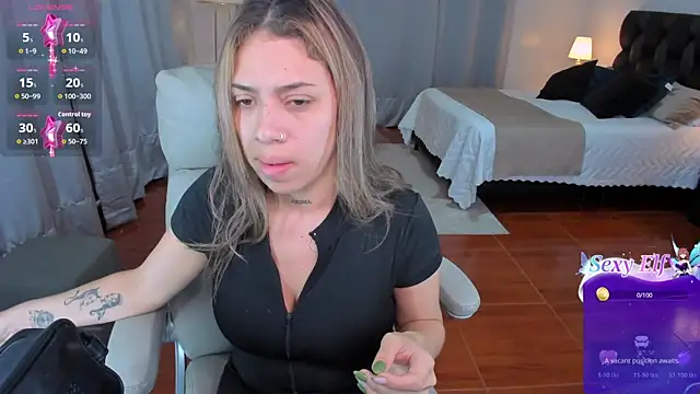 Snapshot of Zara_Wolf_ chatting on 13, 2, 2026 Zara Wolf online show from 13, 2, 2026