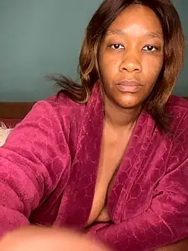 GiantClithpee online show from 3, 10, 2025