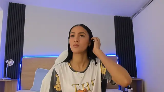 Snapshot of Samantha_luv_ chatting on 3, 2, 2026 Samantha luv online show from 3, 2, 2026