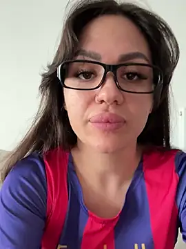 Snapshot of SiennaLuxexx chatting on 22, 2, 2026 SiennaLuxexx online show from 22, 2, 2026