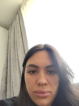 SiennaLuxexx online show from 2, 4, 2026